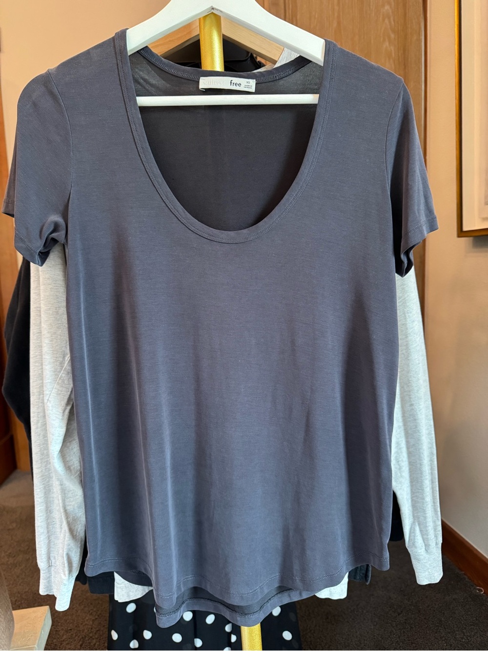 Wilfred Short Sleeve Scoop Neck Tee - Charcoal Gray
